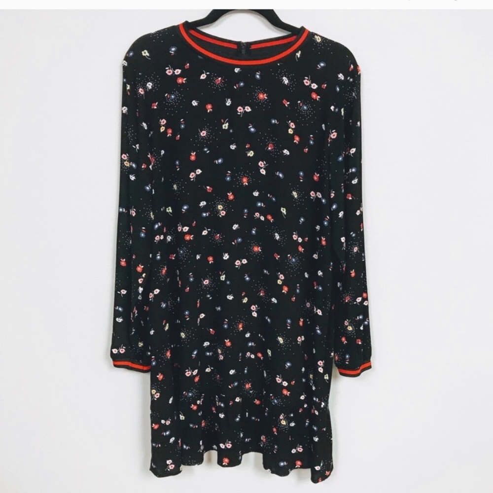 50% off Sale‼️ Labor Day 🇺🇸 must be bundled Floral dress